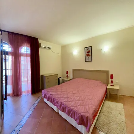 Romana Second Floor 3 Bedroom * Sveti Vlas